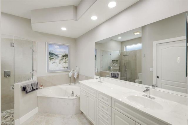 8612 IBIS COVE CIR, Naples, FL 34119