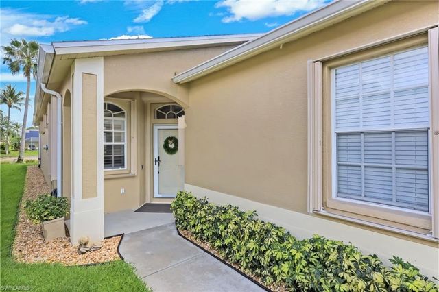 8612 IBIS COVE CIR, Naples, FL 34119