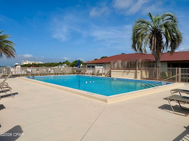 2100 W Beach Drive W101, Panama City, FL 32401