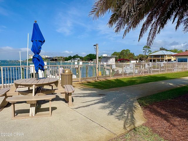 2100 W Beach Drive W101, Panama City, FL 32401