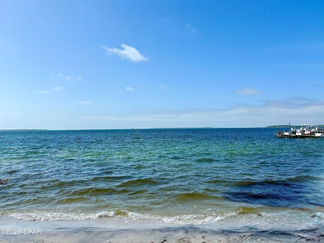 2100 W Beach Drive W101, Panama City, FL 32401