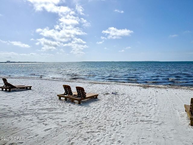 2100 W Beach Drive W101, Panama City, FL 32401