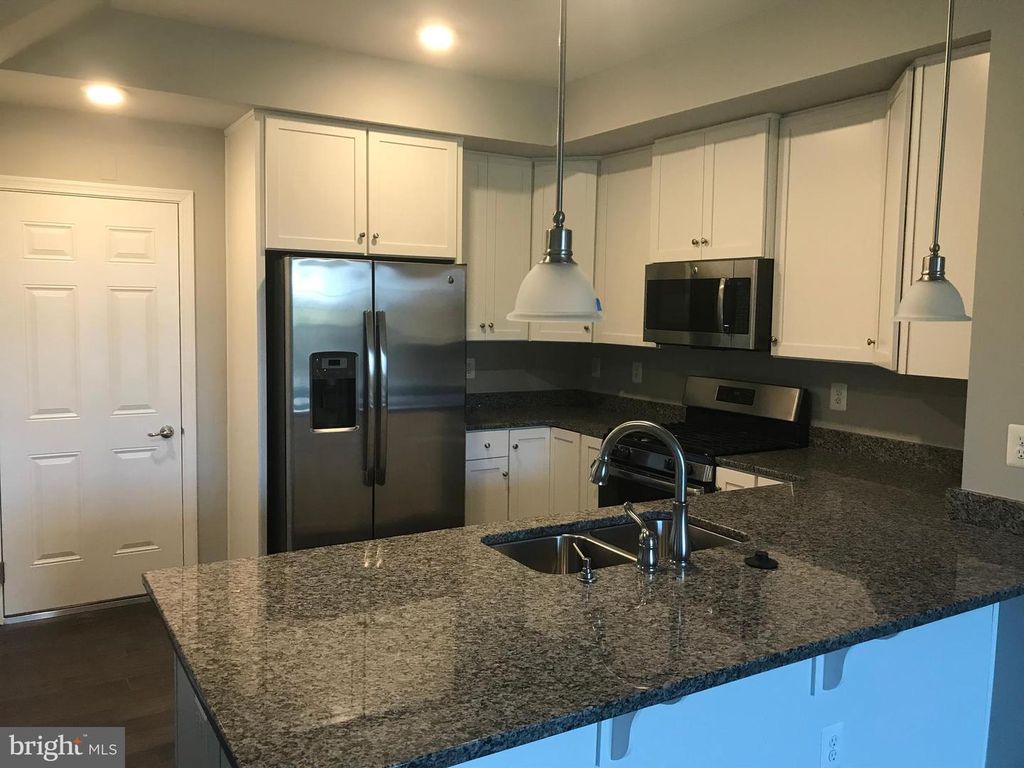 5826 OAKDALE VILLAGE RD, Ijamsville, MD 21754