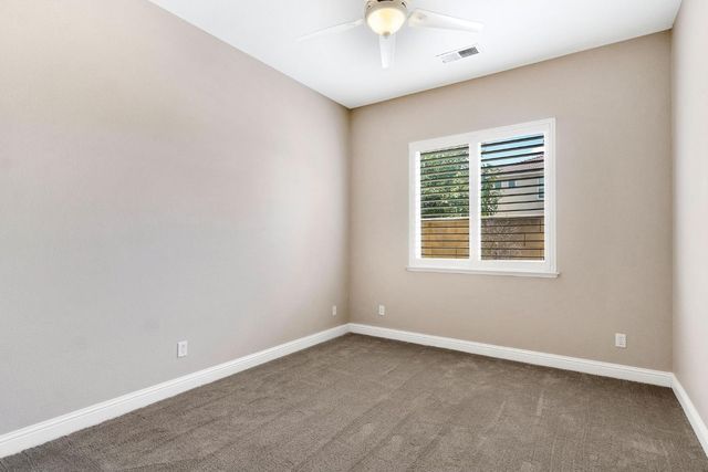 2934 E Salem Avenue, Fresno, CA 93720
