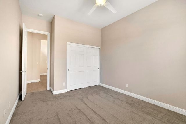 2934 E Salem Avenue, Fresno, CA 93720
