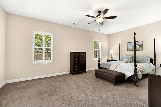 2934 E Salem Avenue, Fresno, CA 93720