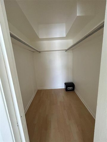 77 Hendricks Isle 10, Fort Lauderdale, FL 33301
