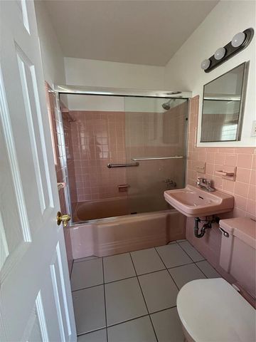 77 Hendricks Isle 10, Fort Lauderdale, FL 33301