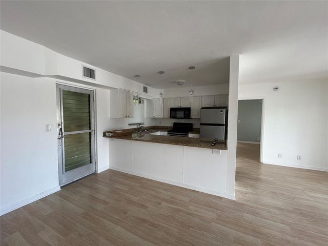 77 Hendricks Isle 10, Fort Lauderdale, FL 33301