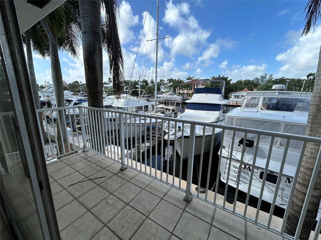 77 Hendricks Isle 10, Fort Lauderdale, FL 33301