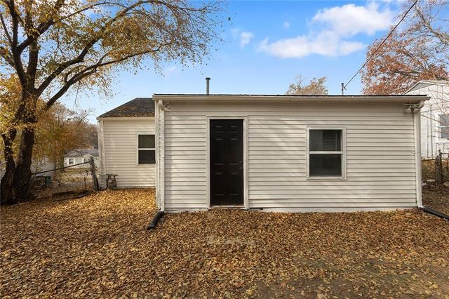 2609 S 49th Terrace, Kansas City, KS 66106