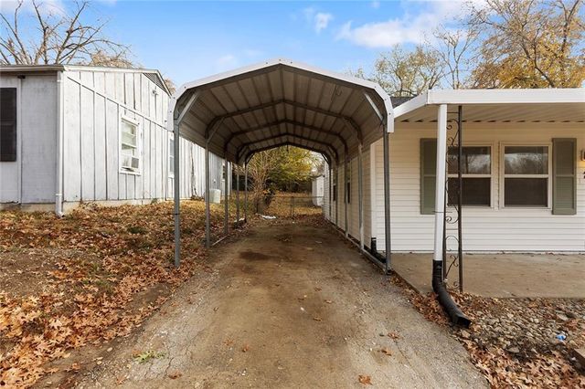 2609 S 49th Terrace, Kansas City, KS 66106