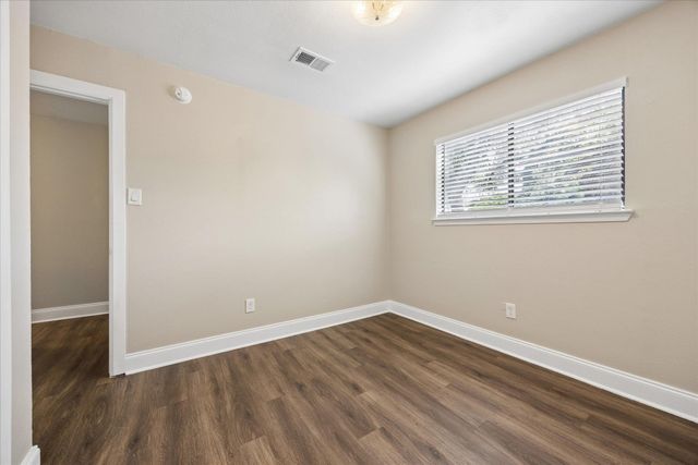 8329 Fathom CIR, Austin, TX 78750