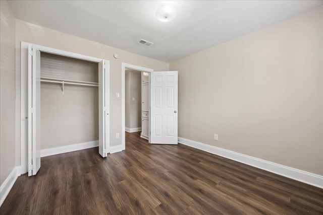 8329 Fathom CIR, Austin, TX 78750