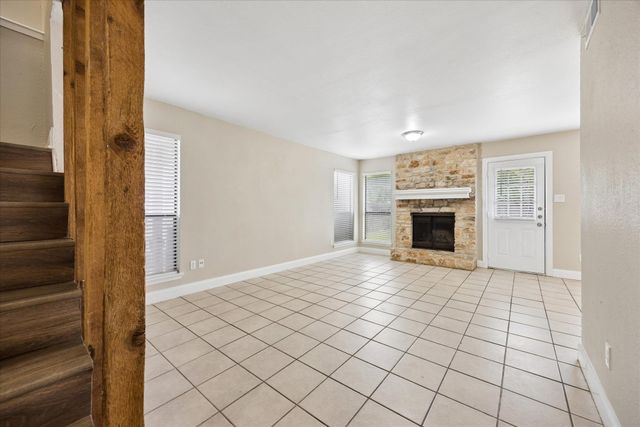 8329 Fathom CIR, Austin, TX 78750