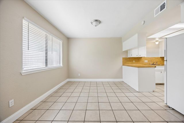 8329 Fathom CIR, Austin, TX 78750
