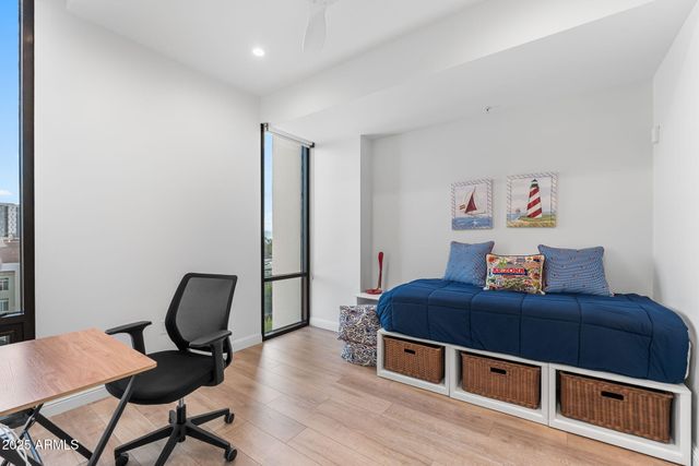 208 W PORTLAND Street 662, Phoenix, AZ 85003