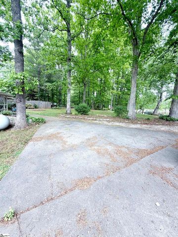 129 Boone Drive, Easley, SC 29640