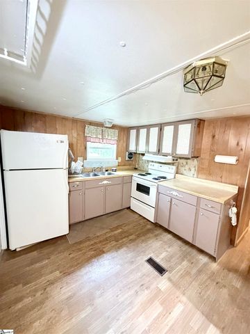 129 Boone Drive, Easley, SC 29640
