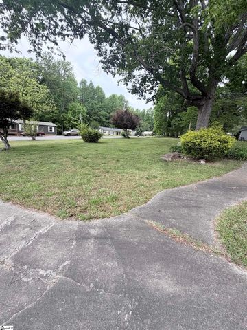129 Boone Drive, Easley, SC 29640
