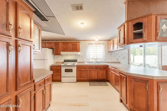 2127 Oak Street, Bunnell, FL 32110