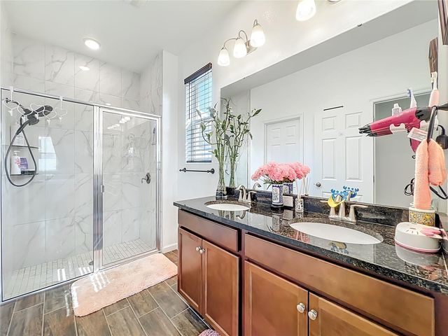 8560 COMPASS POINT AVENUE, Orlando, FL 32832