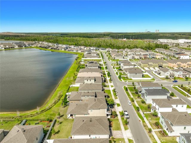 8560 COMPASS POINT AVENUE, Orlando, FL 32832