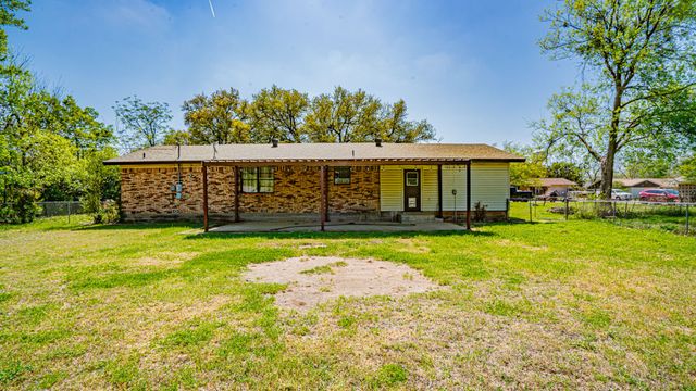 1110 Penrod Street, Granbury, TX 76048