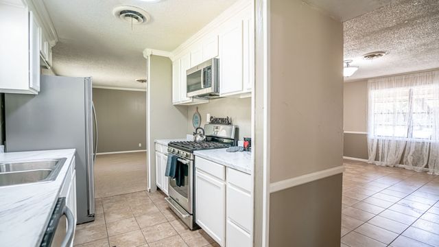 1110 Penrod Street, Granbury, TX 76048
