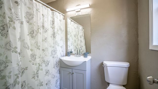 1110 Penrod Street, Granbury, TX 76048