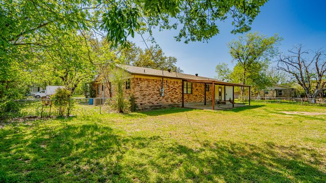 1110 Penrod Street, Granbury, TX 76048