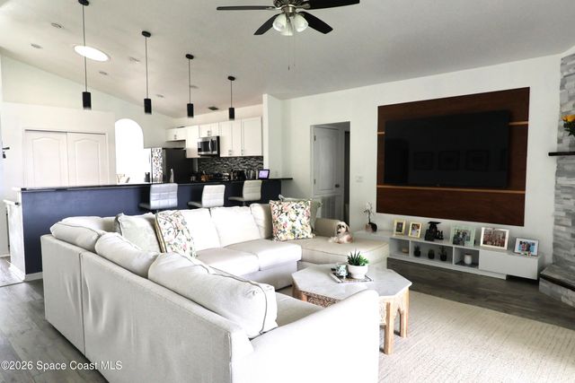 704 Carriage Hill Road, Melbourne, FL 32940