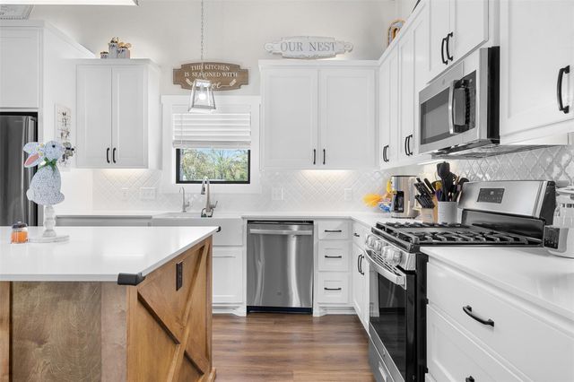 4500 Gibbs LN, Caldwell, TX 77836