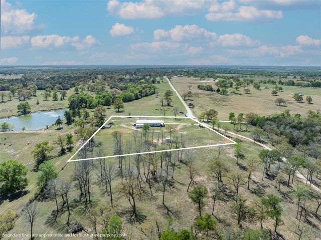 4500 Gibbs LN, Caldwell, TX 77836