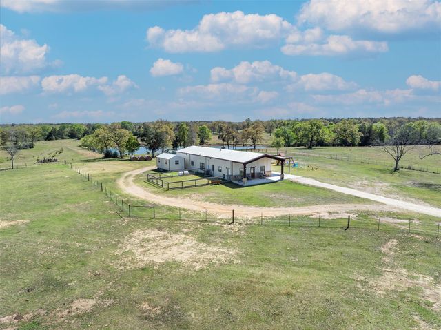 4500 Gibbs LN, Caldwell, TX 77836