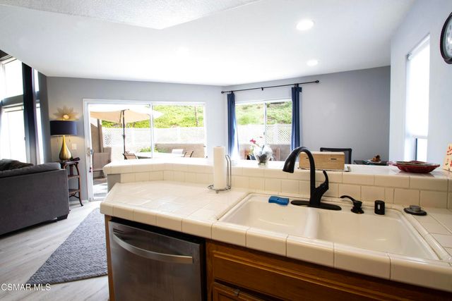 7021 Paseo Encantada, Camarillo, CA 93012