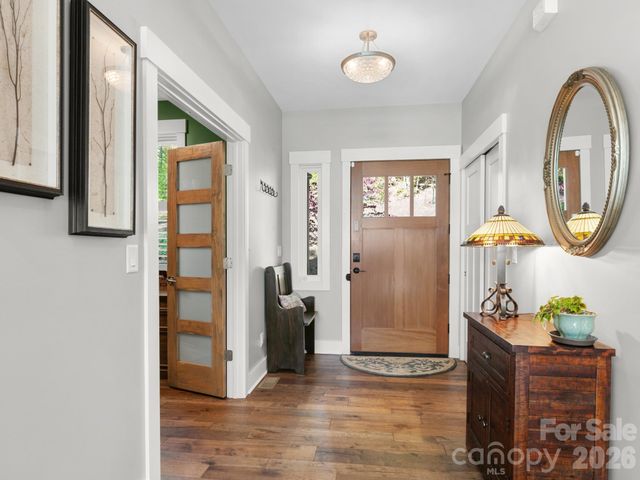 199 Garnet Way, Hendersonville, NC 28791
