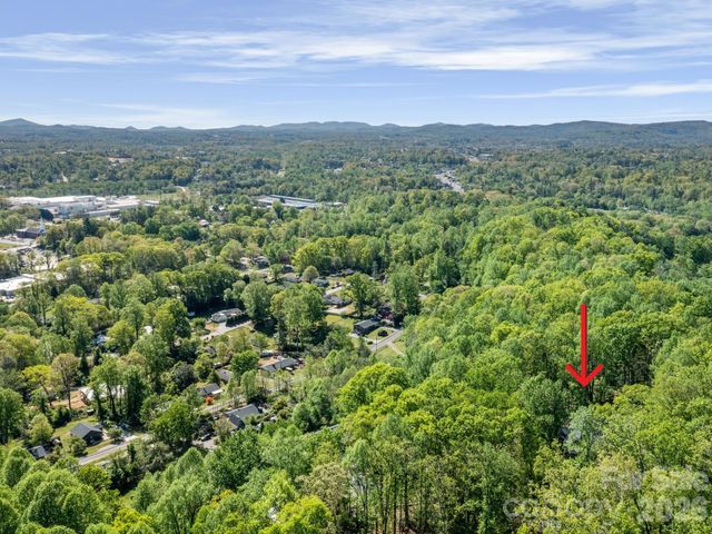 199 Garnet Way, Hendersonville, NC 28791