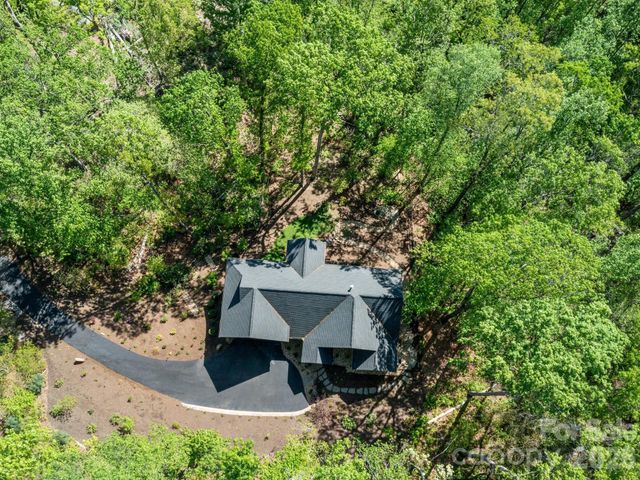 199 Garnet Way, Hendersonville, NC 28791
