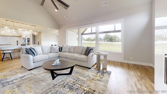 8117 E Elgin Street, Broken Arrow, OK 74014