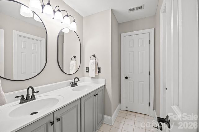 4709 Coburn Court, Charlotte, NC 28277
