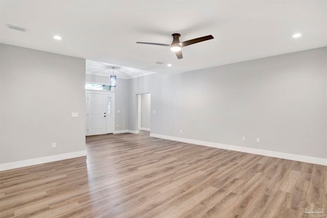 4320 Quiet Ct, Gulf Breeze, FL 32563