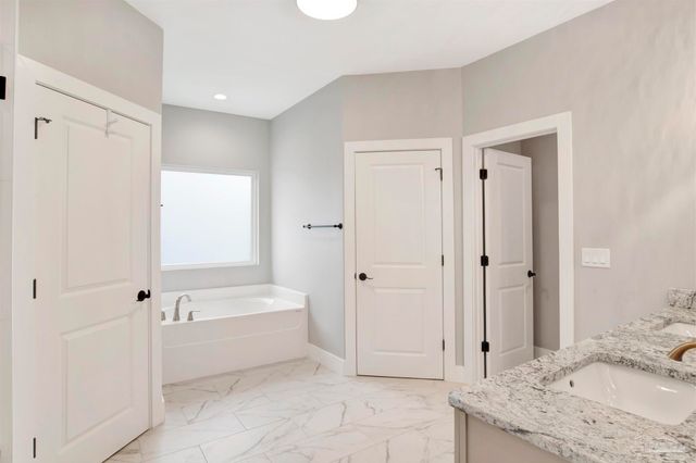 4320 Quiet Ct, Gulf Breeze, FL 32563