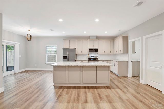 4320 Quiet Ct, Gulf Breeze, FL 32563