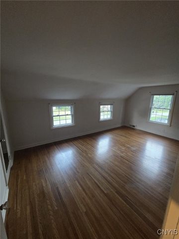 26 Bedford Drive, Whitestown, NY 13492