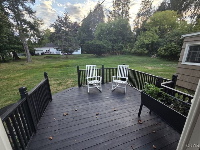 26 Bedford Drive, Whitestown, NY 13492