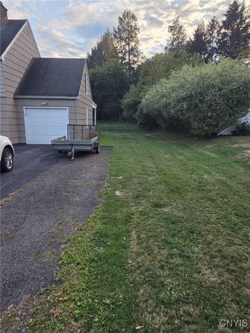 26 Bedford Drive, Whitestown, NY 13492