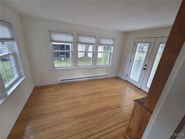 26 Bedford Drive, Whitestown, NY 13492