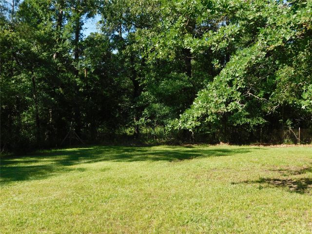 247 Warbler Lane, Livingston, TX 77351