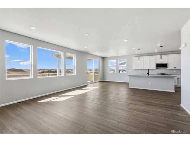 24382 E Atlantic Dr, Aurora, CO 80016